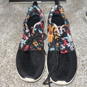 Floral Nikes Roshes